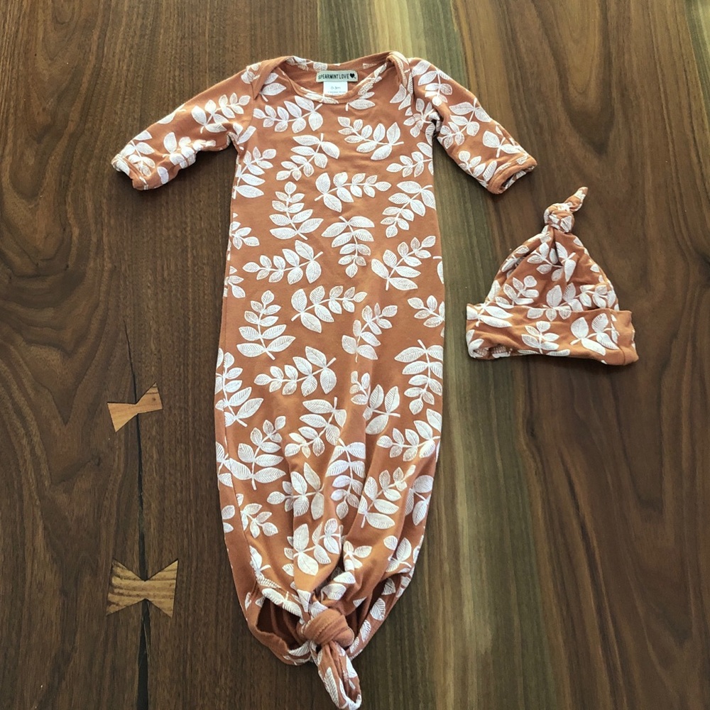 Spearmint Love Knotted Gown & Beanie Set